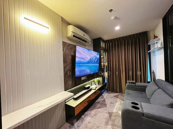 Life Sathorn Sierra : ไลฟ์ สาทร เซียร์รา, กรุงเทพ