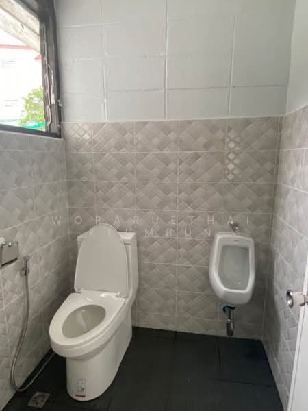 4-BR House, Bangkok, Nawamin, Bueng Kum, Bangkok, 4 Bedrooms, 250 sqm, Single Detached House For Sale, by Woraruethai Klumbun, 500416983 - DDproperty.com
