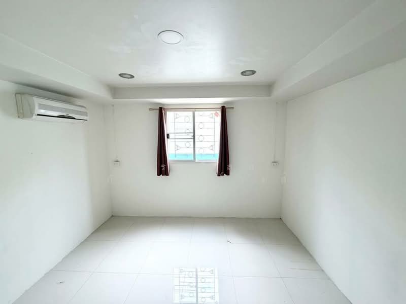 ขาย บ้านเดี่ยว หมู่บ้าน อุบลชาติกรีนวิลล์ 2 ลาดหลุมแก้ว, Pathum Thani, Na-Mai, Lat Lum Kaeo, Pathum Thani, 3 Bedrooms, 130 sqm, Single Detached House For Sale, by กรณวัสส์ กัณฑวัสส์วงส์, 500417047 - DDproperty.com
