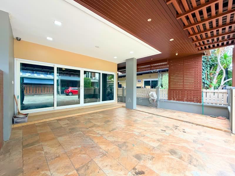 The Story Ratchaphruk, Nonthaburi, Bang Kruai-Sai Noi Road, Bang Krang, Muang Nonthaburi, Nonthaburi, 4 Bedrooms, 200 sqm, Townhouse For Sale, by Punpapa Rassamee, 500417085 - DDproperty.com