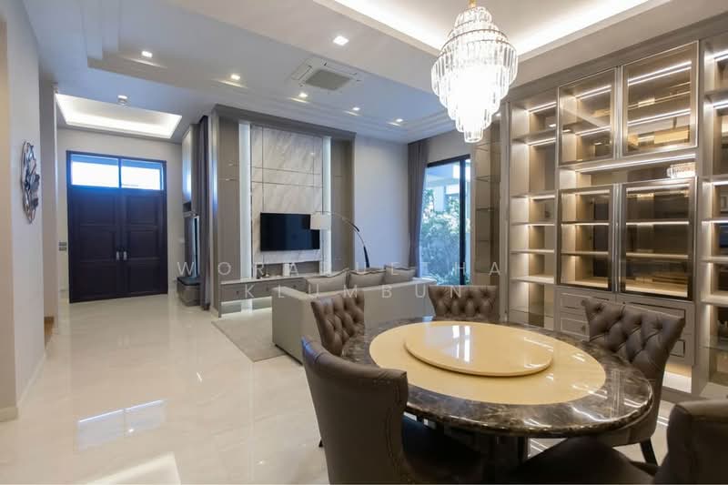 Artale Ekkamai-Ramintra, Bangkok, Soi Sukontasawat 19, Sukontasawat Road, Lat Phrao, Bangkok, 4 Bedrooms, 390 sqm, Single Detached House For Rent, by Woraruethai Klumbun, 500417102 - DDproperty.com
