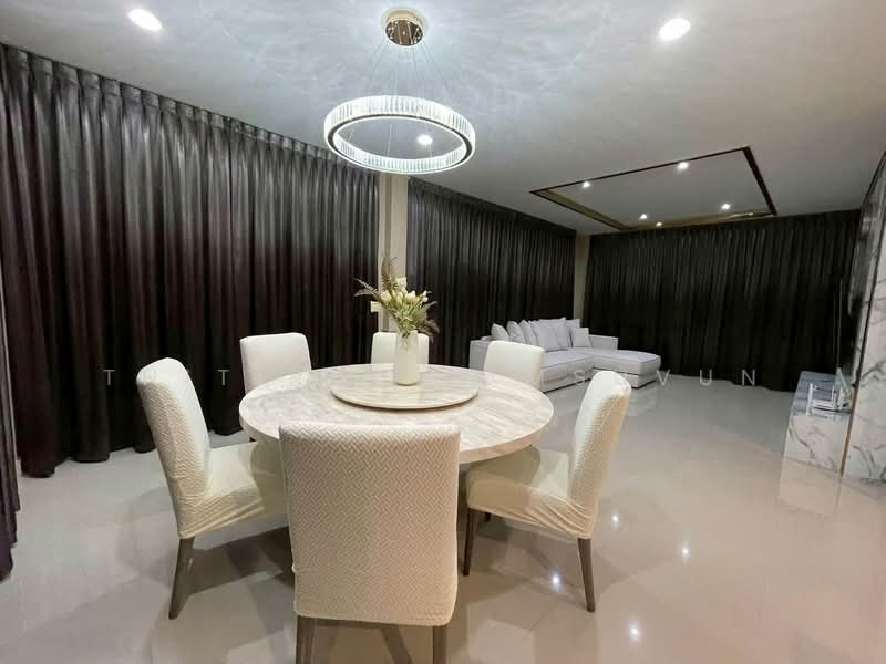 Setthasiri Krungthep Kreetha, Bangkok, Krungthep Kreetha Road, Hua Mak, Bang Kapi, Bangkok, 4 Bedrooms, 260 sqm, Single Detached House For Rent, by Thitirut Jamsuvun, 500417121 - DDproperty.com
