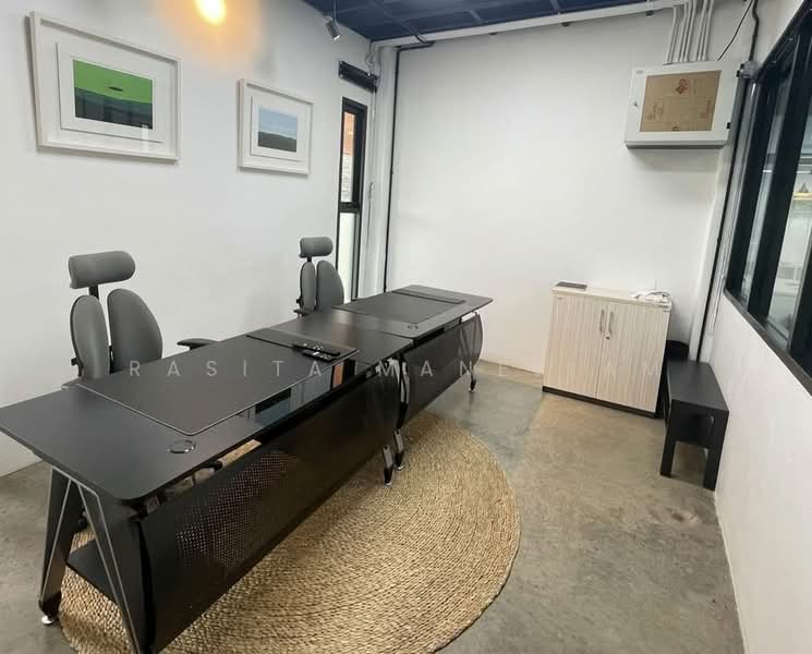 2-BR House, Bangkok, Bang Wa, Phasi Charoen, Bangkok, 2 Bedrooms, 750 sqm, Single Detached House For Rent, by Rasita Maneelam, 500417124 - DDproperty.com