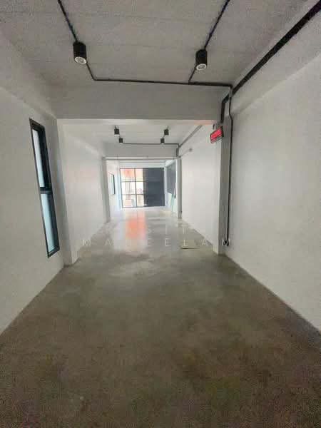 2-BR House, Bangkok, Bang Wa, Phasi Charoen, Bangkok, 2 Bedrooms, 750 sqm, Single Detached House For Rent, by Rasita Maneelam, 500417124 - DDproperty.com