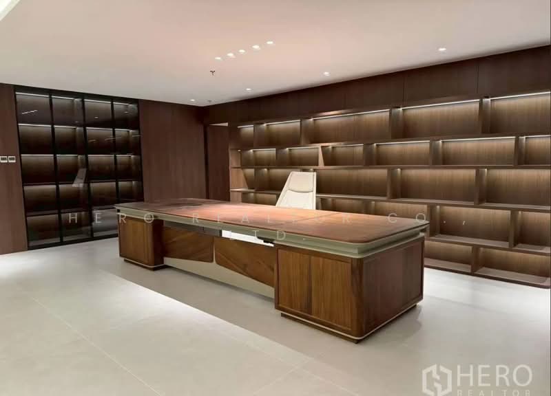 For Rent Fully Furnished Office Space 1,385 sqm near MRT Phra Ram 9, Din Daeng Bangkok HRE01077, Bangkok, Din Daeng, Bangkok, , 1,385 sqm, Office Space For Rent, by Hero Realtor Co., Ltd., 500417136 - DDproperty.com