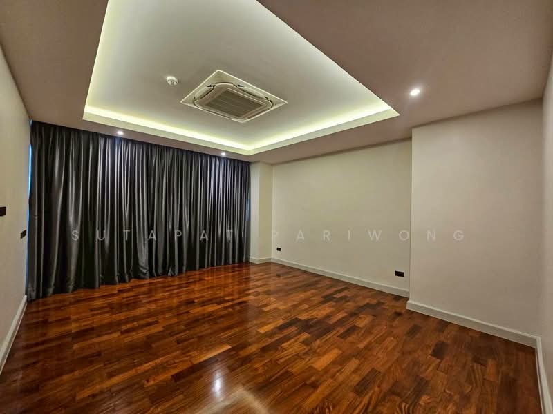 La Cascade, Bangkok, Eakamai, Khlong Tan Nua, Watthana, Bangkok, 4 Bedrooms, 300 sqm, Condo For Rent, by Sutapat Pariwong, 500417190 - DDproperty.com