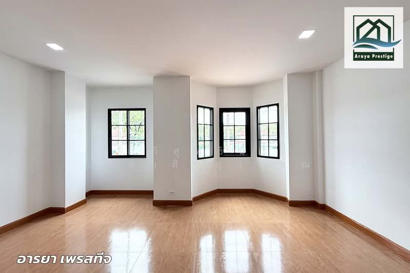 หมู่บ้านทาวน์แอนด์คันทรี่, Bangkok, Krathum Rai, Nong Chok, Bangkok, 3 Bedrooms, 84 sqm, Townhouse For Sale, by วิสุทธินี เฉลิมสินสุวรรณ, 500417196 - DDproperty.com