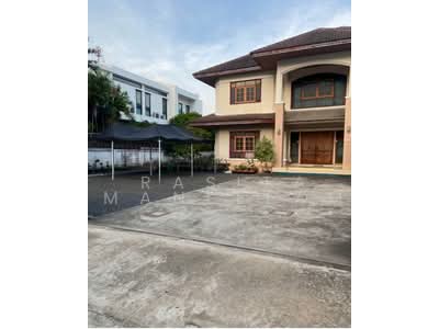 ขาย - บ้าน 5-ห้องนอน, กรุงเทพ