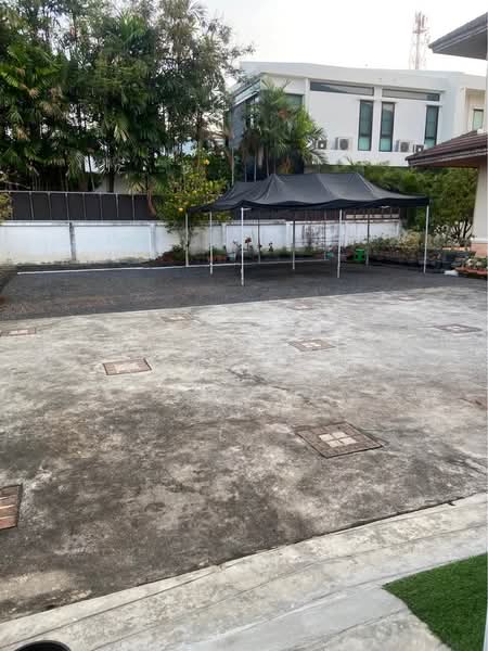 5-BR House, Bangkok, Khlong Chan, Bang Kapi, Bangkok, 5 Bedrooms, 434 sqm, Single Detached House For Sale, by Rasita Maneelam, 500417217 - DDproperty.com