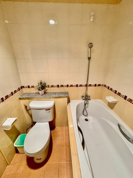 Sriracha Condoview, Chon Buri (Pattaya), Surasak 1 Road, Si Racha, Chon Buri (Pattaya), 1 Bedroom, 50 sqm, Condo For Rent, by A House Property Co.,Ltd., 500417320 - DDproperty.com