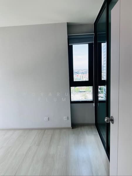 Life Pinklao, Bangkok, Boromarajonani Road, Bang Bamru, Bang Phlat, Bangkok, 2 Bedrooms, 56 sqm, Condo For Sale, by Woraruethai Klumbun, 500417411 - DDproperty.com