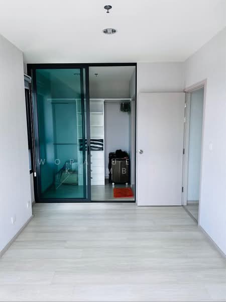 Life Pinklao, Bangkok, Boromarajonani Road, Bang Bamru, Bang Phlat, Bangkok, 2 Bedrooms, 56 sqm, Condo For Sale, by Woraruethai Klumbun, 500417411 - DDproperty.com