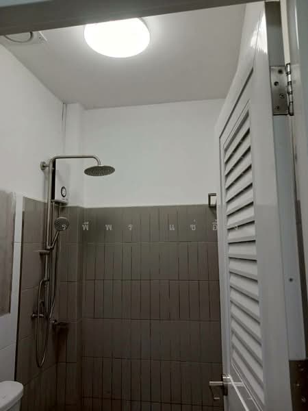 ให้เช่า ทาวน์โฮม รามอินทรา8 แยก 5, Bangkok, รามอินทรา, Anusaowari, Bang Khen, Bangkok, 3 Bedrooms, 220 sqm, Townhouse For Rent, by รพีพร แซ่อึ้ง, 500417416 - DDproperty.com