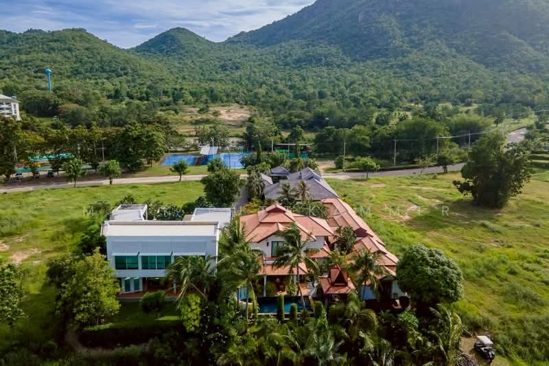 Palm Hills Golf Club and Residence, Phetchaburi, 1444 Phet Kasem Rd, Cha-am, Cha-Am, Phetchaburi, 4 Bedrooms, 375 sqm, Villa For Sale, by Mark Puttkammer, 500417424 - DDproperty.com