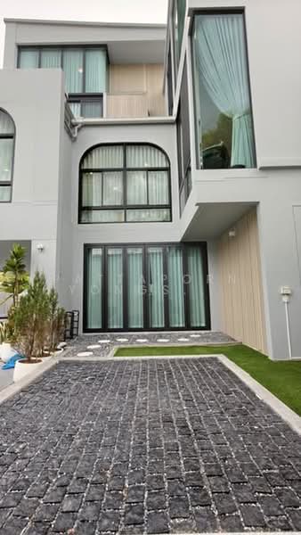 VIVE Krungthep Kreetha, Bangkok, Krungthep Kreetha Road, Saphan Sung, Bangkok, 4 Bedrooms, 421 sqm, Single Detached House For Rent, by Pattaporn Yongsungnone, 500417437 - DDproperty.com