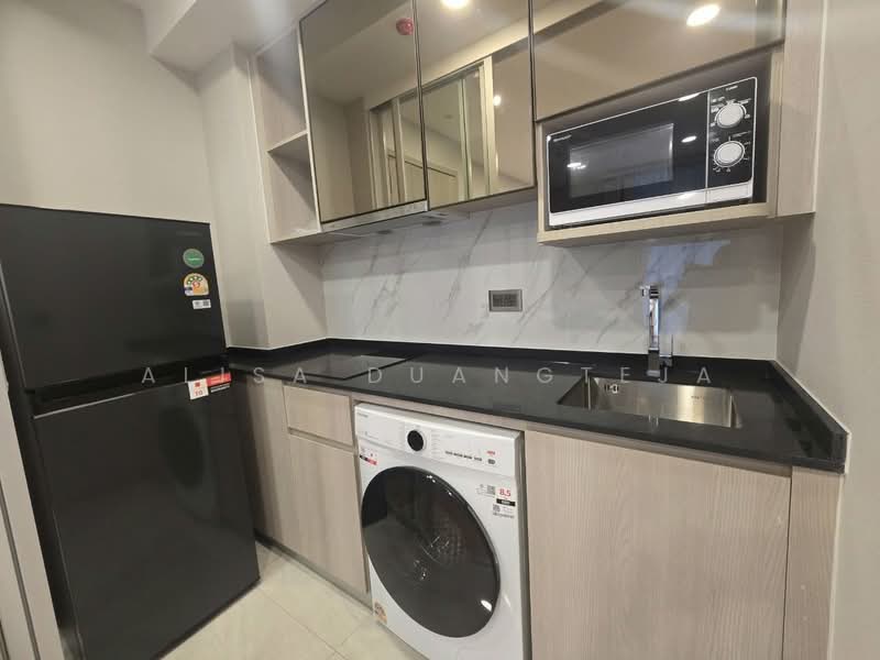 Chewathai Residence Thonglor, Bangkok, Soi Thonglor 20, Thonglor Road, Khlong Tan Nua, Watthana, Bangkok, 2 Bedrooms, 44 sqm, Condo For Rent, by Alisa Duangteja, 500417485 - DDproperty.com