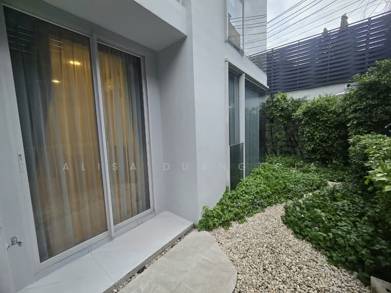 Chewathai Residence Thonglor, Bangkok, Soi Thonglor 20, Thonglor Road, Khlong Tan Nua, Watthana, Bangkok, 2 Bedrooms, 44 sqm, Condo For Rent, by Alisa Duangteja, 500417485 - DDproperty.com
