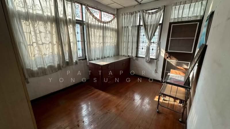 undefined, Bangkok, Lat Phrao, Bangkok, 4 Bedrooms, 325 sqm, Single Detached House For Sale, by Pattaporn Yongsungnone, 500417527 - DDproperty.com