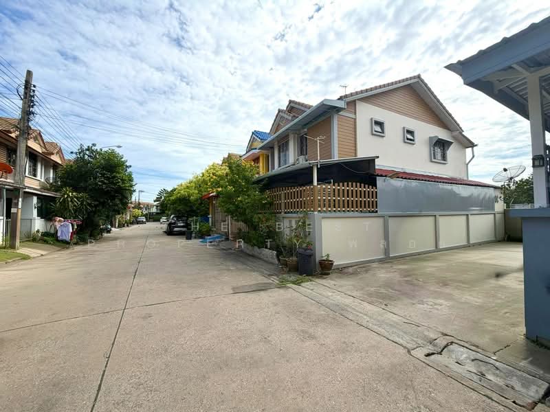 Baan Sukniwet 2, Bangkok, Bangmot, Thung Khru, Bangkok, 3 Bedrooms, 100 sqm, Townhouse For Sale, by The Best Property พลอย, 500417579 - DDproperty.com