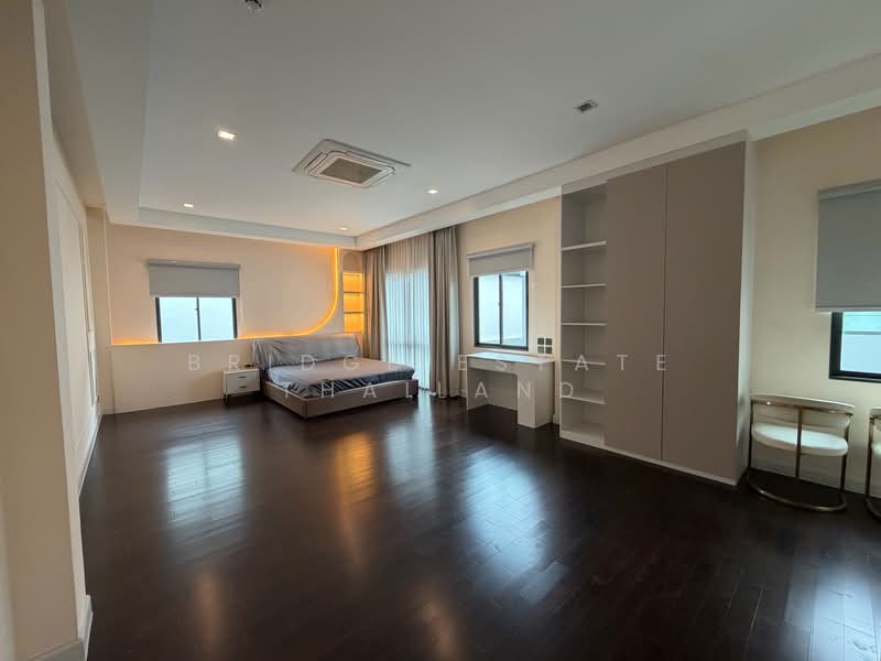 Grand Bangkok Boulevard Krungthepkritha : แกรนด์ บางกอก บูเลอวาร์ด กรุงเทพกรีฑา, กรุงเทพ, ถนน ศรีนครินทร์-ร่มเกล้า, คลองสามประเวศ, ลาดกระบัง, กรุงเทพ, 521 ตร.ม., บ้านเดี่ยว ให้เช่า, โดย Bridge Estate Thailand, 500417628 - DDproperty.com