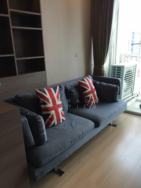 Sky Walk Residences, Bangkok, 1599 Sukhumvit Road, Phra Kanong Nua, Watthana, Bangkok, 2 Bedrooms, 60 sqm, Condo For Sale, by Suchada Yodyiem, 500417643 - DDproperty.com