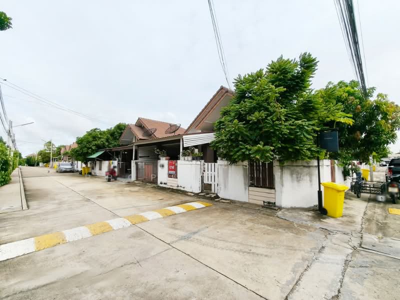 แสนมณี 6,8,9 บ้านเก่า (Sanmanee 6,8,9 Ban Kao), Chon Buri (Pattaya), Ban Khao, Phan Thong, Chon Buri (Pattaya), 3 Bedrooms, 150 sqm, Semi-Detached House (Twin House) For Sale, by The Best Property ปิ๋ม, 500417652 - DDproperty.com
