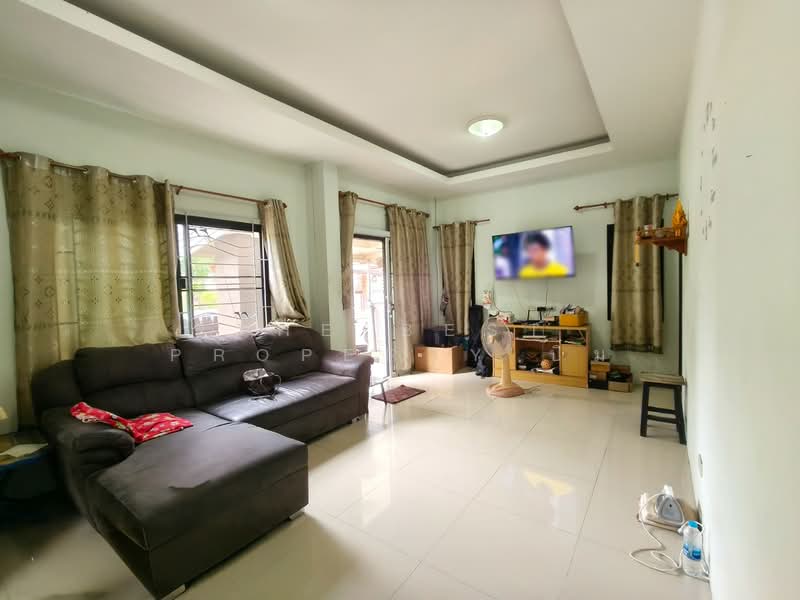 แสนมณี 6,8,9 บ้านเก่า (Sanmanee 6,8,9 Ban Kao), Chon Buri (Pattaya), Ban Khao, Phan Thong, Chon Buri (Pattaya), 3 Bedrooms, 150 sqm, Semi-Detached House (Twin House) For Sale, by The Best Property ปิ๋ม, 500417652 - DDproperty.com