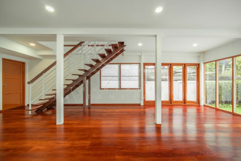 For rent Home office near MRT Lat Phrao suitable for office studio creative agency, Bangkok, Jom Phon, Chatuchak, Bangkok, , 156 sqm, Office Space For Rent, by Thanyarat Rattanaburee, 500417766 - DDproperty.com