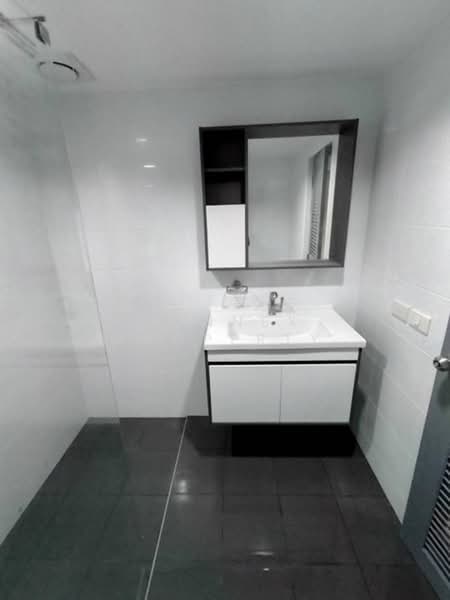 Sukhumvit Suite, Bangkok, 19 Soi Sukhumvit 13, Khlongtoei Nua, Watthana, Bangkok, 1 Bedroom, 39 sqm, Condo For Rent, by Connex Property, 500417774 - DDproperty.com
