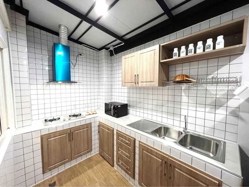 Townhome for Rent at Golden Town Sukhumvit–Lasalle (SPSJP497), Samut Prakan, สุขุมวิท113, Samrong Nua, Muang Samut Prakarn, Samut Prakan, 2 Bedrooms, 115 sqm, Townhouse For Rent, by Khun Jane, 500417830 - DDproperty.com