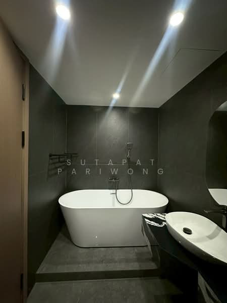 All Seasons Mansion, Bangkok, Soi Ruamrudee, Wireless Road, Lumphini, Pathum Wan, Bangkok, 2 Bedrooms, 136 sqm, Condo For Sale, by Sutapat Pariwong, 500417894 - DDproperty.com
