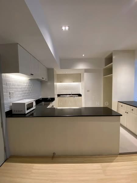 Villa Bajaj, Bangkok, Soi Sukhumvit 19, Khlongtoei Nua, Watthana, Bangkok, 2 Bedrooms, 160 sqm, Condo For Rent, by Sarawut Ratchawong, 500418021 - DDproperty.com