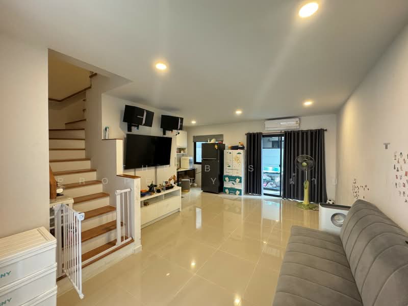 Lumpini Townville Latkrabang-Suvarnabhumi : ลุมพินี ทาวน์วิลล์ ลาดกระบัง-สุวรรณภูมิ, กรุงเทพ, ถ.หลวงแพ่ง, ทับยาว, ลาดกระบัง, กรุงเทพ, 150 ตร.ม., บ้านเดี่ยว ขาย, โดย The Best Property ฝ้าย, 500418024 - DDproperty.com