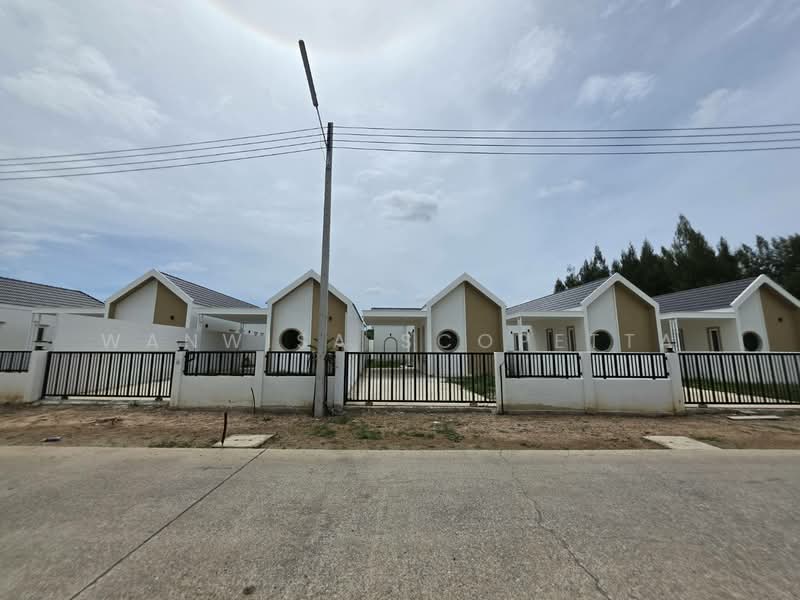 Huahin 70, Prachuap Khiri Khan, Hin Lek Fai, Hua Hin, Prachuap Khiri Khan, 3 Bedrooms, 100 sqm, Semi-Detached House (Twin House) For Sale, by Wanwisa Scopetta, 500418093 - DDproperty.com