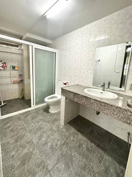 Pikul Place, Bangkok, Sathorn, Yan Nawa, Sathon, Bangkok, 3 Bedrooms, 146 sqm, Condo For Rent, by Piyawan Maiyapan, 500418097 - DDproperty.com
