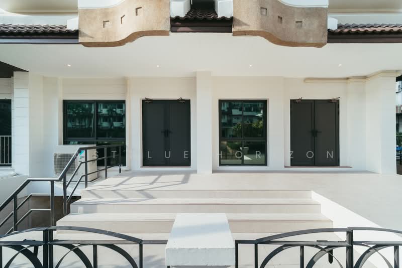 Regent 71 Place, Bangkok, Phra Kanong Nua, Watthana, Bangkok, 5 Bedrooms, 350 sqm, Townhouse For Sale, by Eastblue Horizon, 500418131 - DDproperty.com