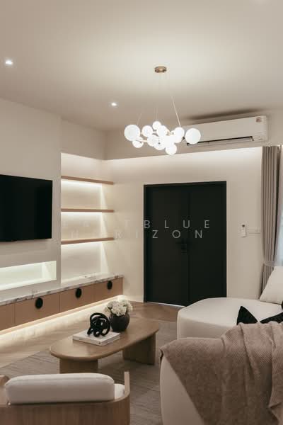 Regent 71 Place, Bangkok, Phra Kanong Nua, Watthana, Bangkok, 5 Bedrooms, 350 sqm, Townhouse For Sale, by Eastblue Horizon, 500418131 - DDproperty.com