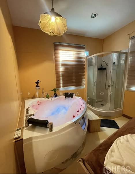 For Rent Retail Space 100 sqm near Central Eastville, Lat Phrao Bangkok HRE01057, Bangkok, Lat Phrao, Bangkok, , 100 sqm, Business For Rent, by Hero Realtor Co., Ltd., 500418145 - DDproperty.com