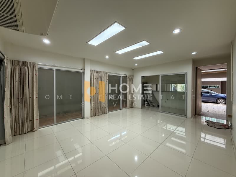 Noble Cube Pattanakarn, Bangkok, Phatthanakan Road, Suan Luang, Bangkok, 3 Bedrooms, 185 sqm, Townhouse For Rent, by HOME Real Estate Service, 500418241 - DDproperty.com