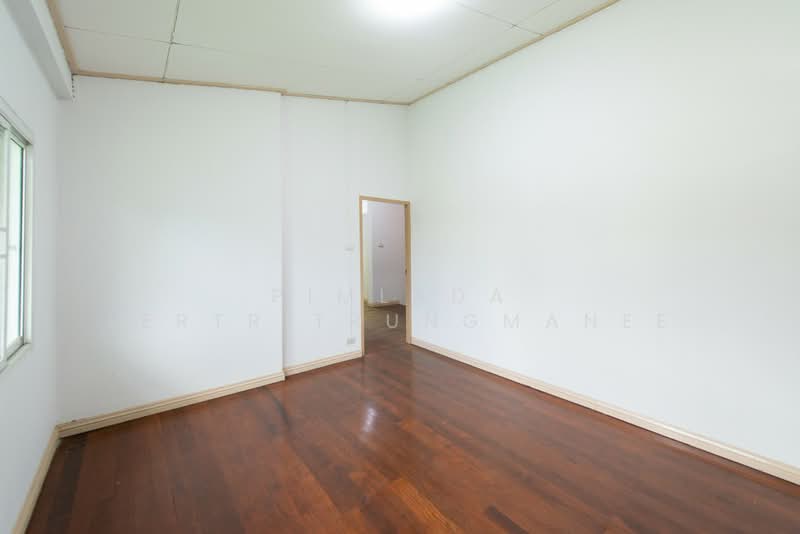 บ้านเดี่ยว ซอยพหลโยธิน 33 แยก, Bangkok, Lat Yao, Chatuchak, Bangkok, 4 Bedrooms, 200 sqm, Single Detached House For Sale, by Pimlada Lertritrungmanee, 500418252 - DDproperty.com