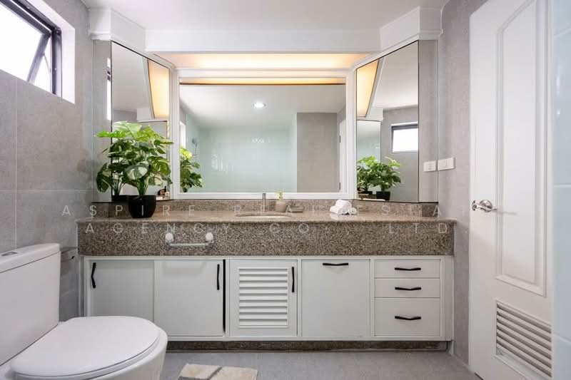 Las Colinas, Bangkok, Sukhumvit 21 Road, Khlongtoei Nua, Watthana, Bangkok, 3 Bedrooms, 240 sqm, Condo For Sale, by Aspire Real Estate Agency Co., Ltd., 500418276 - DDproperty.com