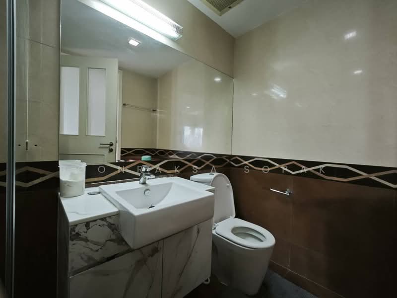Centurion Park, Bangkok, Soi Aree 5, Samsen Nai, Phaya Thai, Bangkok, 2 Bedrooms, 121 sqm, Condo For Rent, by Boonraksa Sopak, 500418300 - DDproperty.com