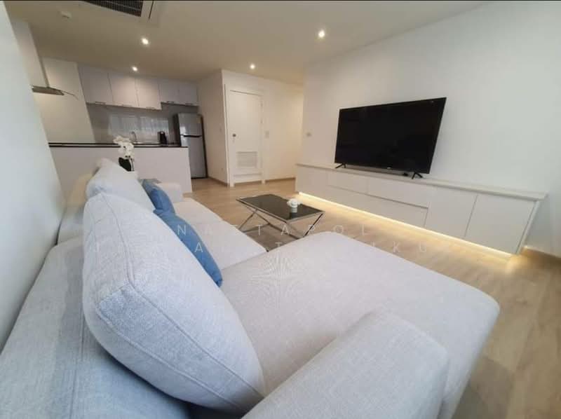 Silom Condominium, Bangkok, Silom, Bang Rak, Bangkok, 2 Bedrooms, 144 sqm, Condo For Rent, by Nattapol Jedsadathitikul, 500418322 - DDproperty.com