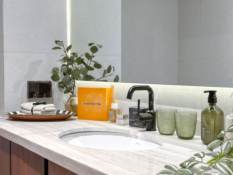 VIP Tropika, Phuket, Choeng Thale, Thalang, Phuket, Studio, 30 sqm, Condo For Sale, by Benjawan (Oilly) Smaksman, 500418368 - DDproperty.com
