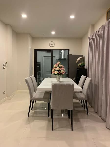 Centro Ramindra-Chatuchot, Bangkok, 4 Kanchanaphisek Road, O-Ngoen, Sai Mai, Bangkok, 4 Bedrooms, 196 sqm, Single Detached House For Sale, by HOME Real Estate Service, 500418393 - DDproperty.com