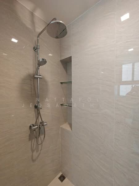 Noble State 39, Bangkok, 35 Soi Sukhumvit 39, Khlong Tan Nua, Watthana, Bangkok, 1 Bedroom, 43 sqm, Condo For Rent, by Nattapol Jedsadathitikul, 500418406 - DDproperty.com