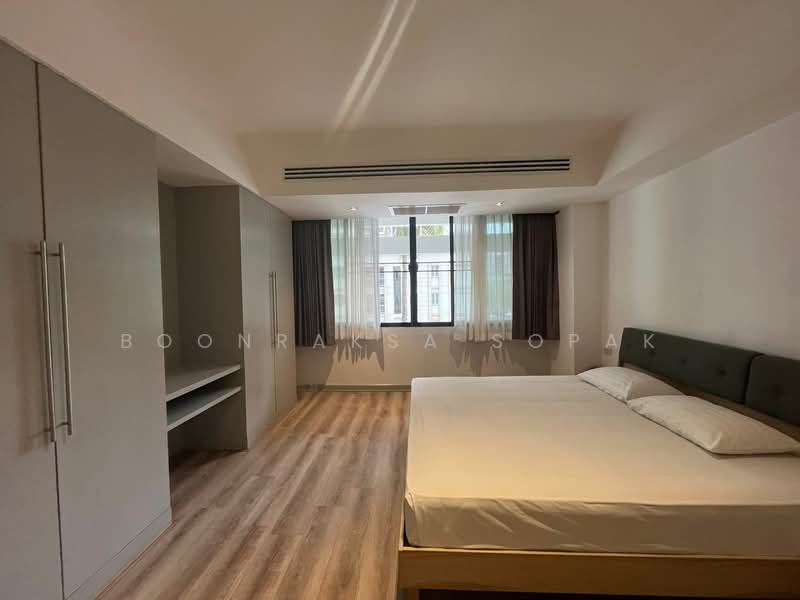 Villa Bajaj, Bangkok, Soi Sukhumvit 19, Khlongtoei Nua, Watthana, Bangkok, 2 Bedrooms, 160 sqm, Condo For Rent, by Boonraksa Sopak, 500418589 - DDproperty.com
