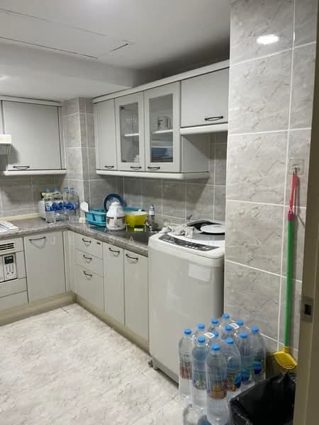 Omni Tower Sukhumvit Nana, Bangkok, 69 Sukhumvit 4 Alley, Khlong Toei, Bangkok, 2 Bedrooms, 99 sqm, Condo For Sale, by Nattapol Jedsadathitikul, 500418613 - DDproperty.com