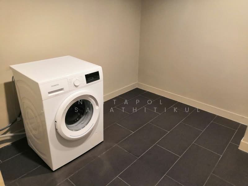 Lily House Mansion, Bangkok, 209 Soi Sukhumvit 31, Khlong Tan Nua, Watthana, Bangkok, 4 Bedrooms, 290 sqm, Condo For Rent, by Nattapol Jedsadathitikul, 500418638 - DDproperty.com