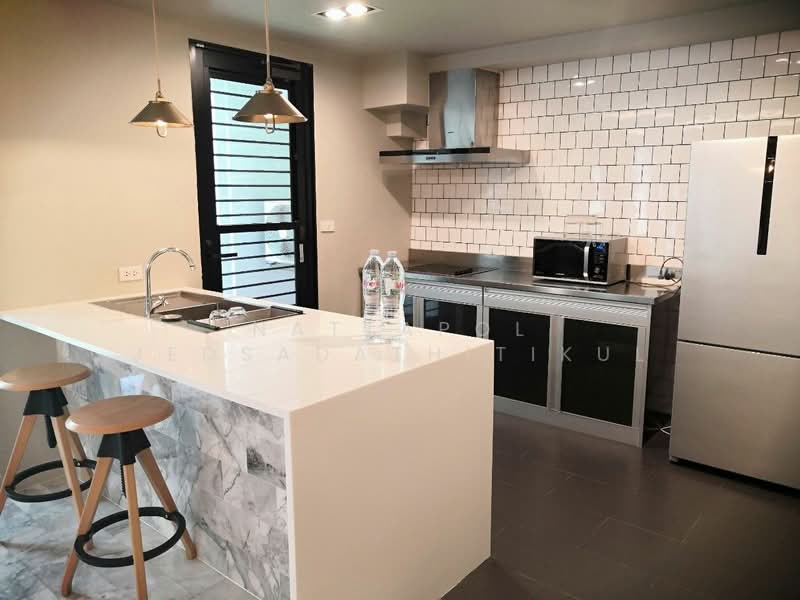 Lily House Mansion, Bangkok, 209 Soi Sukhumvit 31, Khlong Tan Nua, Watthana, Bangkok, 4 Bedrooms, 290 sqm, Condo For Rent, by Nattapol Jedsadathitikul, 500418638 - DDproperty.com